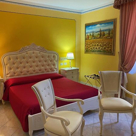 Hotel La Torre كاستيغليون ديل لاغو المظهر الخارجي الصورة