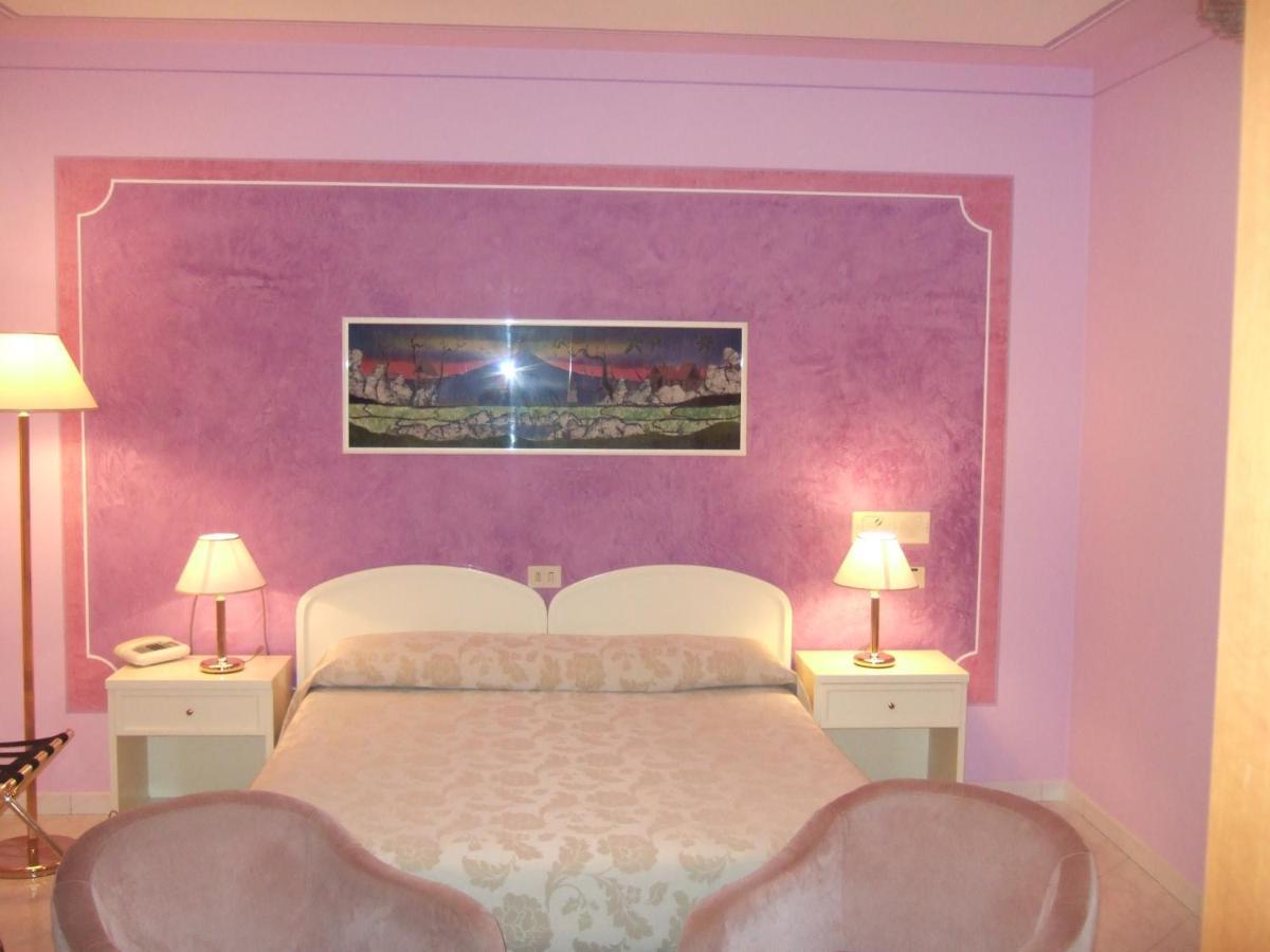 Hotel La Torre كاستيغليون ديل لاغو المظهر الخارجي الصورة