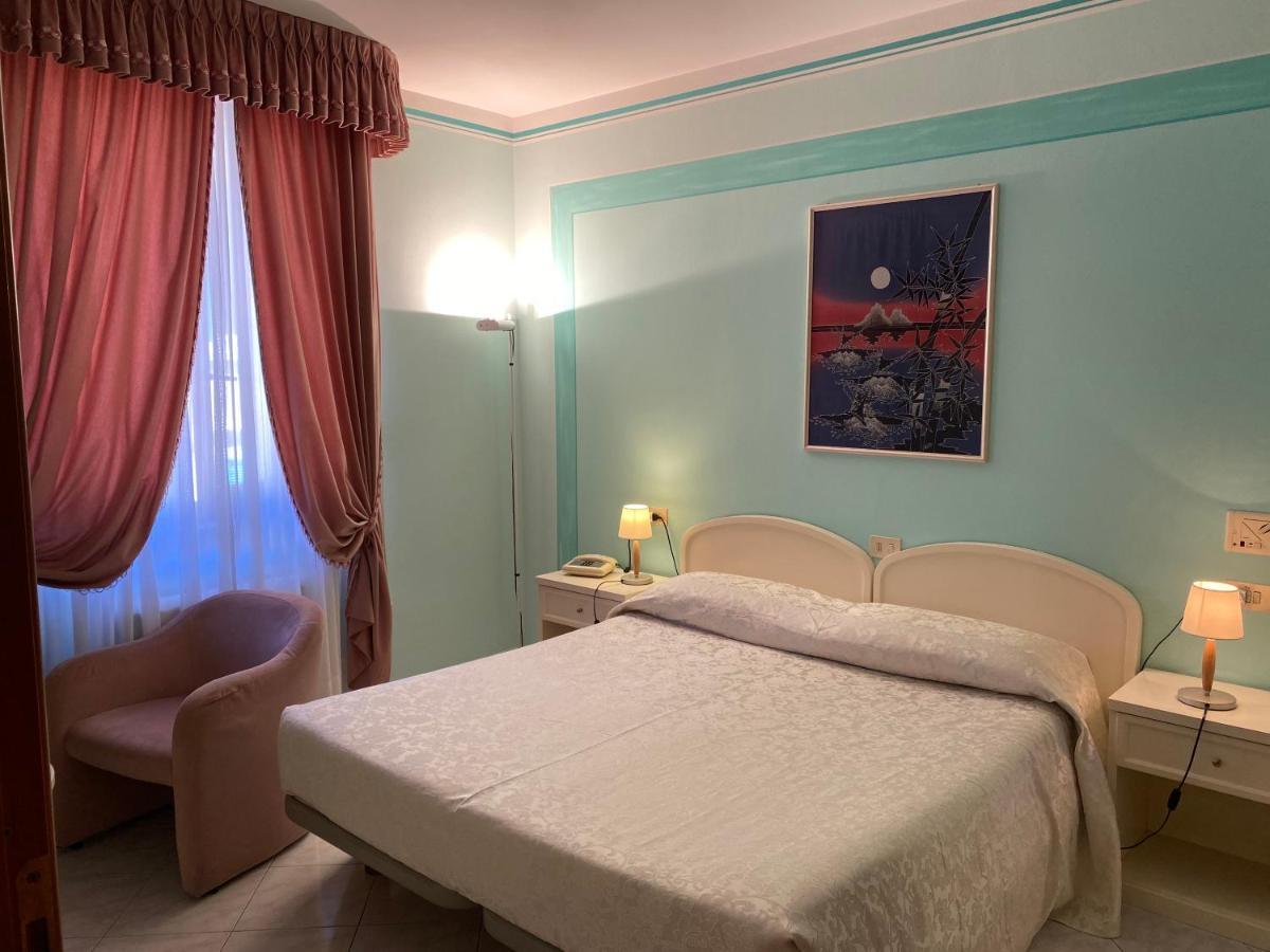 Hotel La Torre كاستيغليون ديل لاغو المظهر الخارجي الصورة