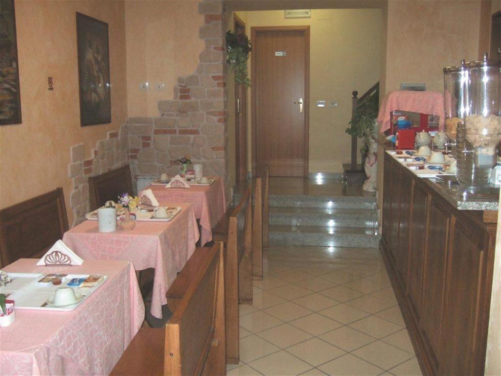 Hotel La Torre كاستيغليون ديل لاغو المظهر الخارجي الصورة